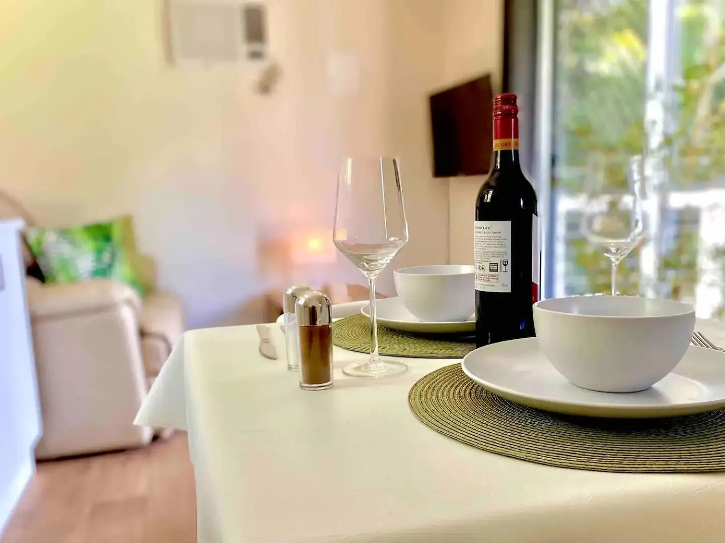 Entire Self-Contained Cabin On The Beautiful Mountain Mount Tamborine