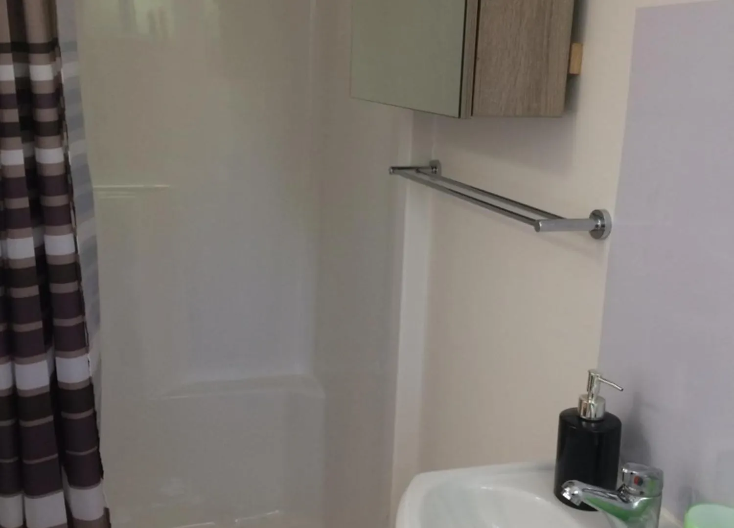 Bed & Breakfast Entire Self-Contained Cabin On The Beautiful Mountain Mount Tamborine