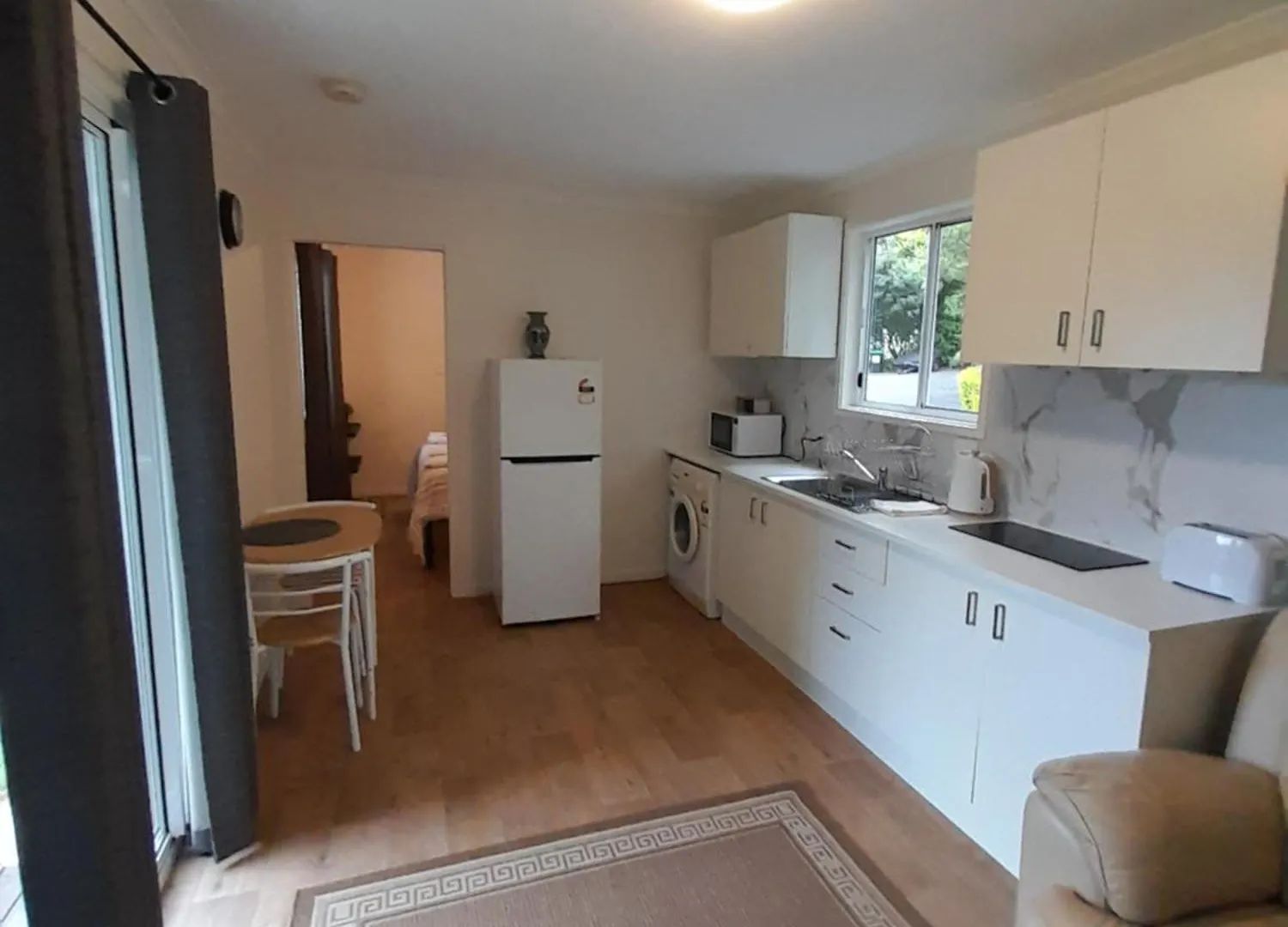 Entire Self-Contained Cabin On The Beautiful Mountain Mount Tamborine Bed & Breakfast